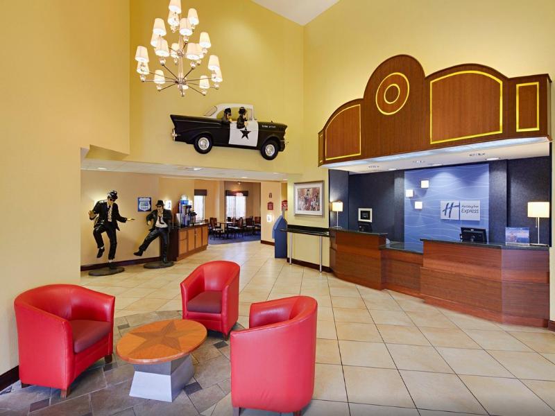 Hotel Holiday Express & - Nearest Universal By Ihg 3*